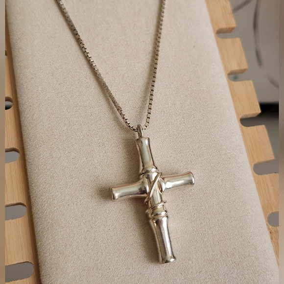 GUCCI Bamboo Cross Silver 925 Pendant Necklace - Picture 4 of 7